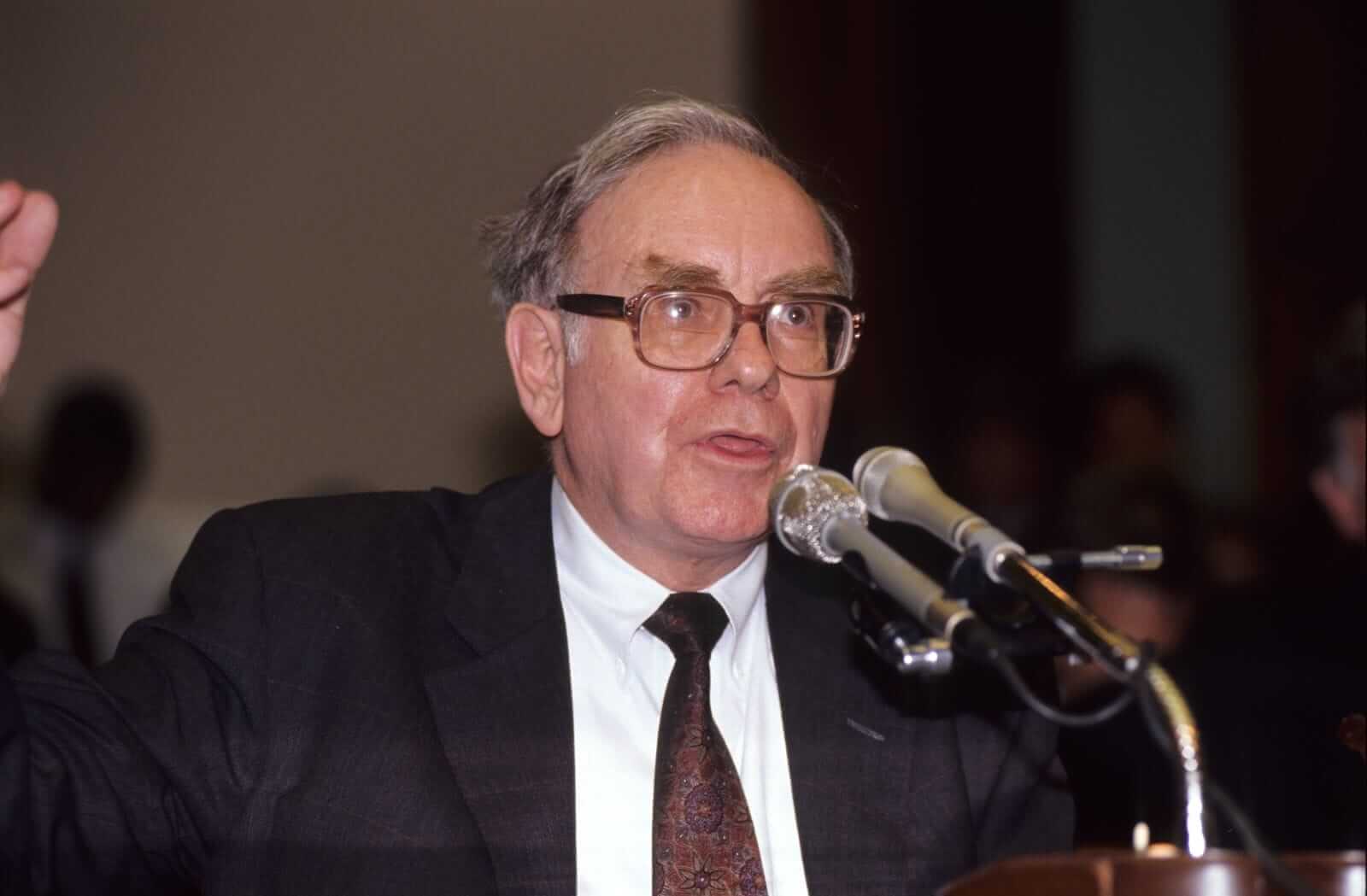Image of Warren Buffett by Mark Reinstein via Shutterstock